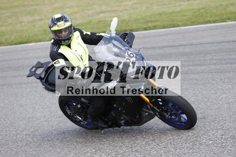 /Archiv-2025/09 22.04.2025 Cornu Master School ADR/gruen-vert/26